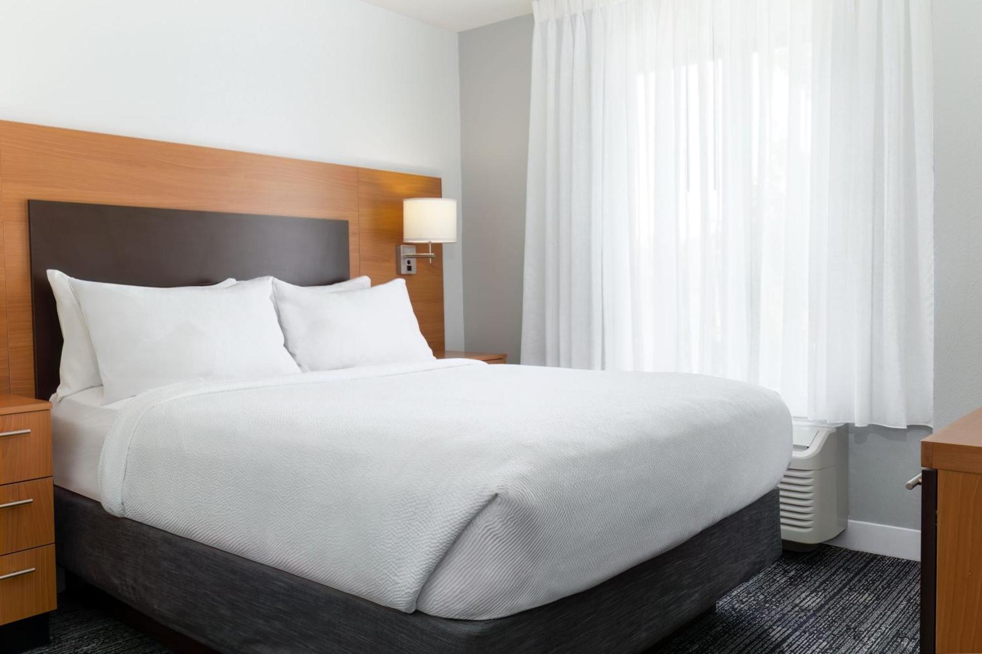 Towneplace Suites By Marriott Erie Exterior foto